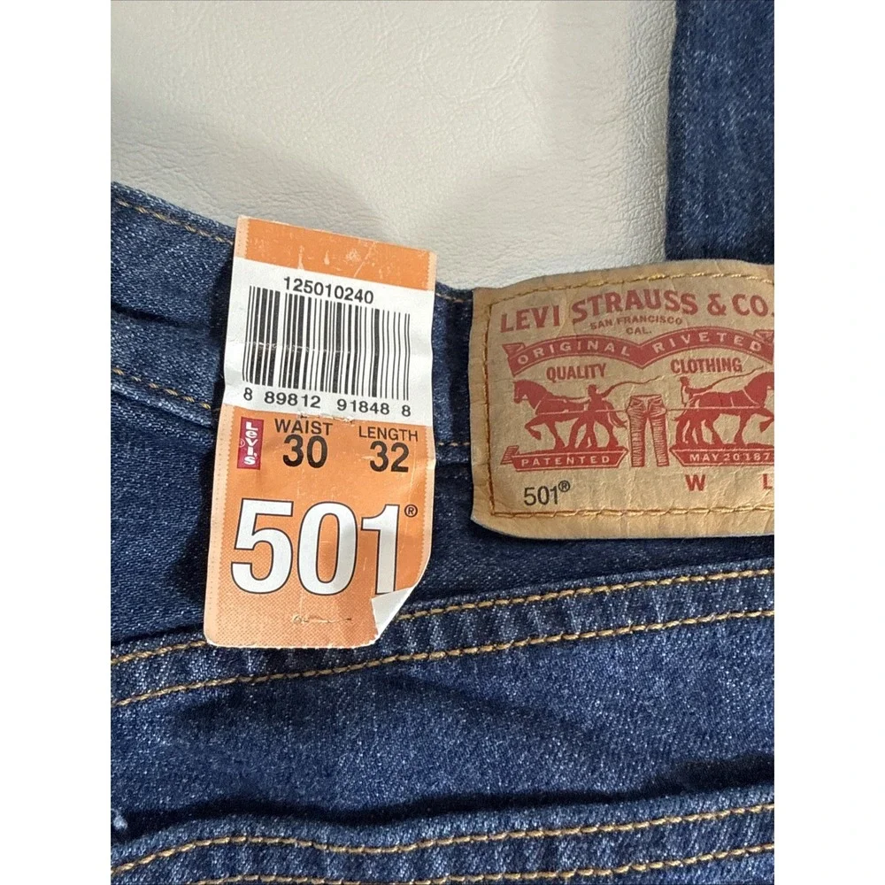 Levis 501 Jeans Mens Size 30x32 New NWT Red Tab Button Fly
